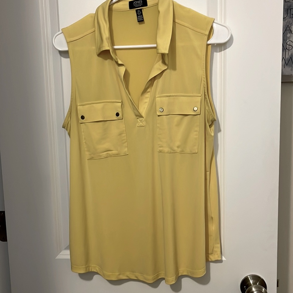 Jones New York tank